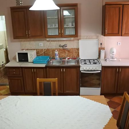Kisasszony Apartman Eger Exteriér fotografie