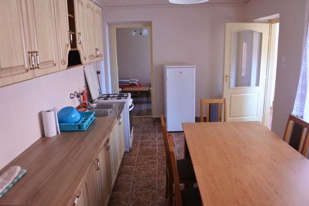 Kisasszony Apartman Eger Exteriér fotografie
