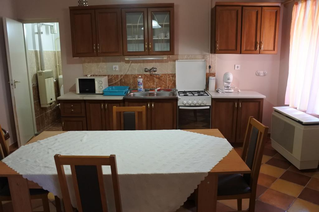 Kisasszony Apartman Eger Exteriér fotografie