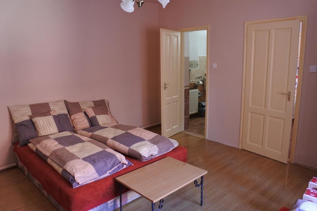 Kisasszony Apartman Eger Exteriér fotografie