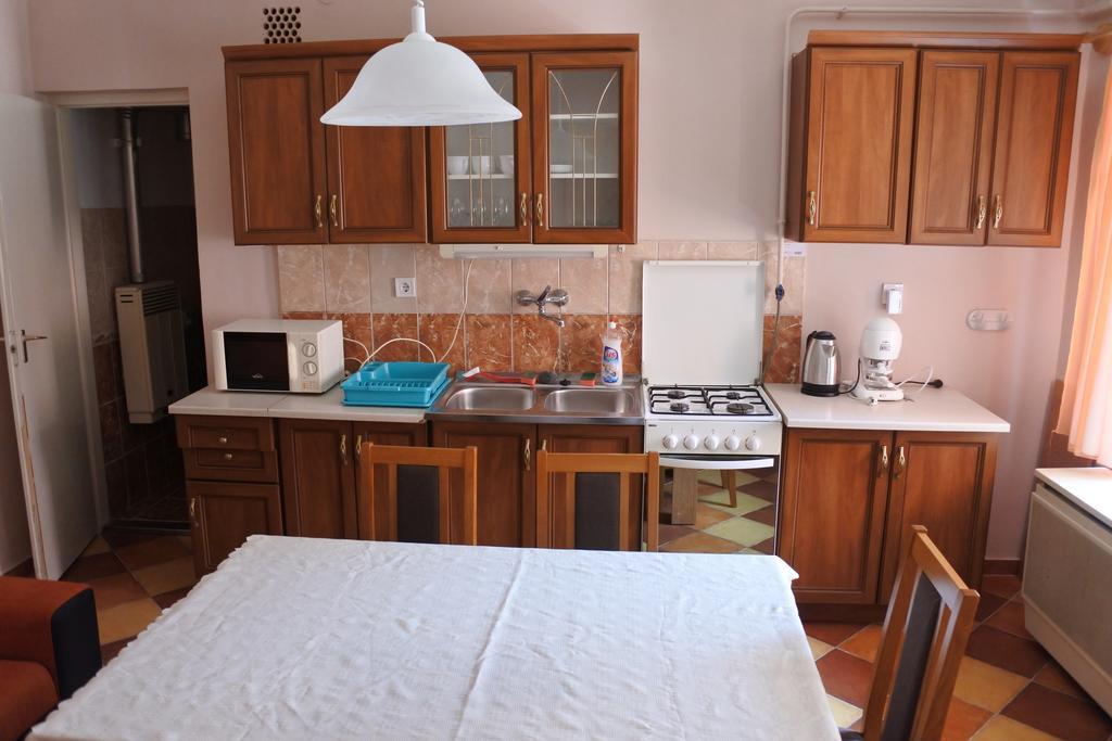 Kisasszony Apartman Eger Exteriér fotografie